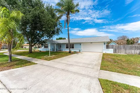 475 Kingston Rd, Satellite Beach, FL 32937