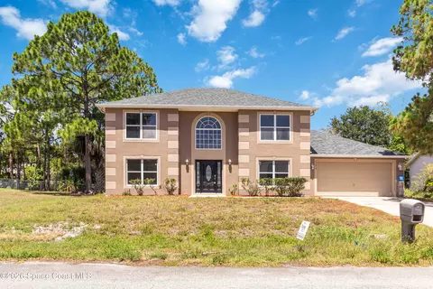 1156 Camas Ave NW, Palm Bay, FL 32907