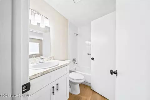 Bath - 1882 Murrell Rd #I31, Rockledge, FL 32955 photo 2 of 4