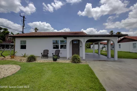 121 Del Mar St, Indialantic, FL 32903