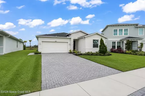 732 Veridian Cir NW, Palm Bay, FL 32907