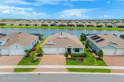 1393 Great Belt Cir, Melbourne, FL 32940