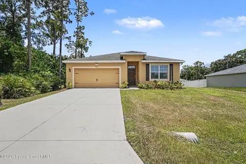974 Sablon St SE, Palm Bay, FL 32909