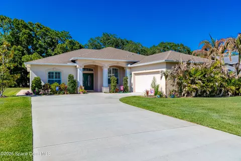 7445 36th Ct, Vero Beach, FL 32967