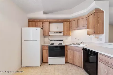 5665 Hemsing St, Cocoa, FL 32927 photo 10