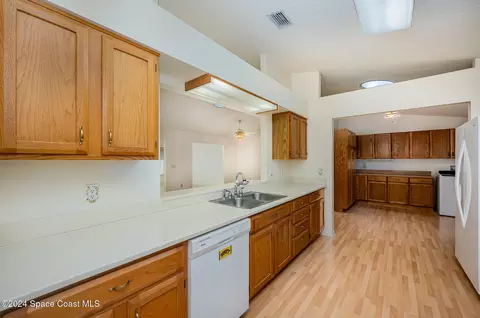 Kitchen - 1527 Frontier Dr, Melbourne, FL 32940 photo 3 of 3