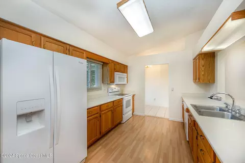 Kitchen - 1527 Frontier Dr, Melbourne, FL 32940 photo 1 of 3