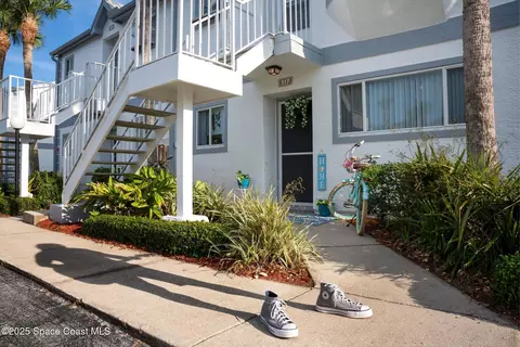 217 Ocean Park Ln #V49, Cape Canaveral, FL 32920
