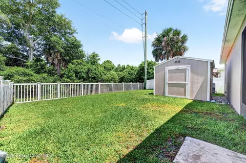 Exterior - 3152 Constellation Dr, Melbourne, FL 32940 photo 6 of 8