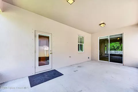 Exterior - 3152 Constellation Dr, Melbourne, FL 32940 photo 3 of 8