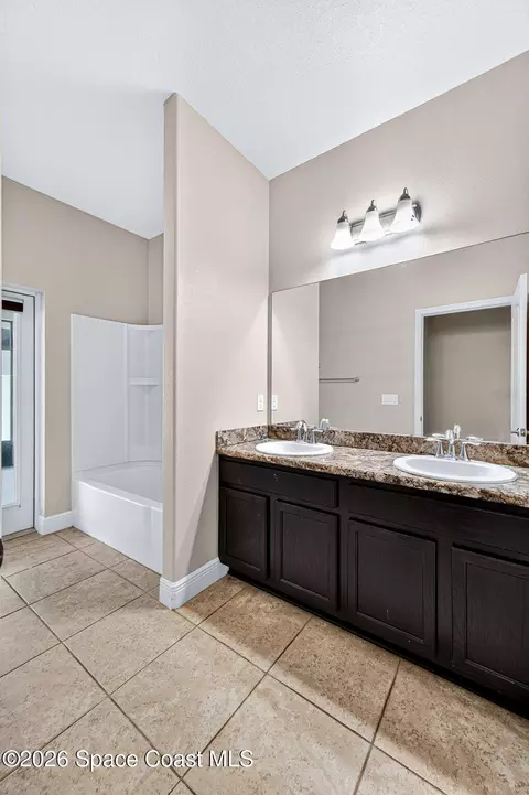 Bath - 3152 Constellation Dr, Melbourne, FL 32940 photo 4 of 5