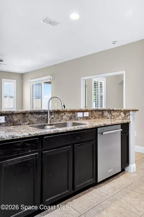 Kitchen - 3152 Constellation Dr, Melbourne, FL 32940 photo 1 of 9