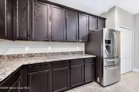 Kitchen - 3152 Constellation Dr, Melbourne, FL 32940 photo 6 of 9