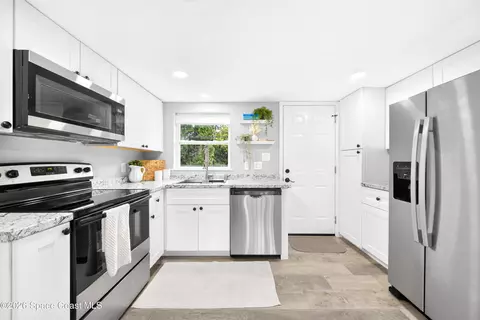 3448 Populatic St, Mims, FL 32754 photo 9