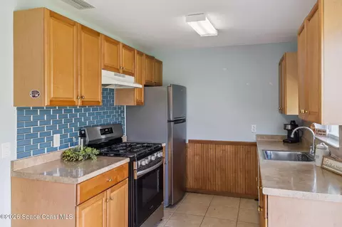 Kitchen - 758 Comanche Ave, Melbourne, FL 32935 photo 3 of 4