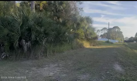 800 Peyton Ave, Palm Bay, FL 32908