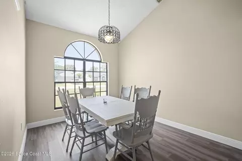 894 Jamestown Dr, Rockledge, FL 32955 photo 4