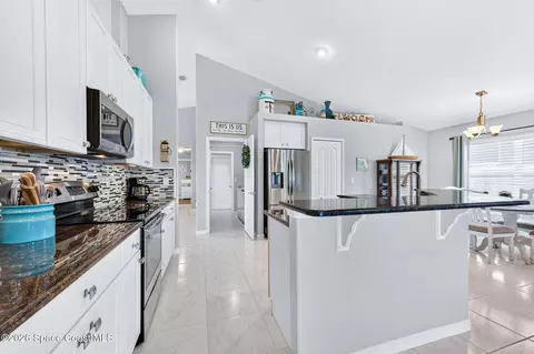 Kitchen - 3175 Constellation Dr, Melbourne, FL 32940 photo 2 of 6
