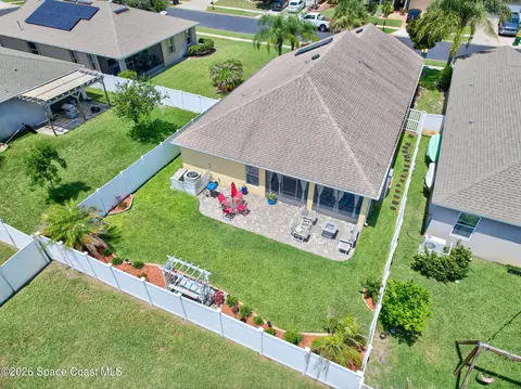 View/Area - 3175 Constellation Dr, Melbourne, FL 32940 photo 2 of 12