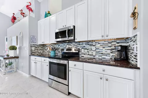Kitchen - 3175 Constellation Dr, Melbourne, FL 32940 photo 6 of 6