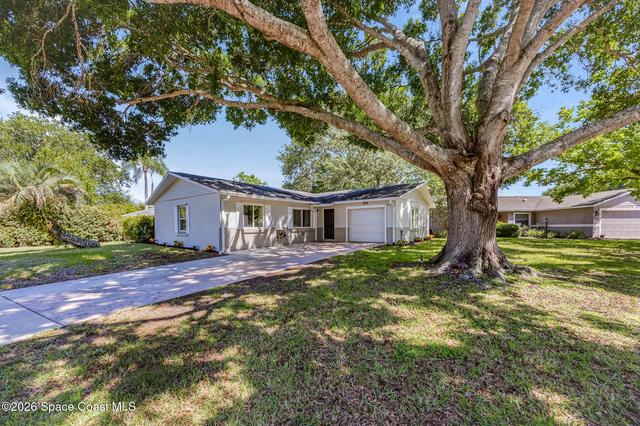 744 Samuel Chase Ln, Melbourne, FL 32904