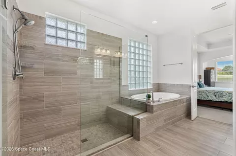 Bath - 3579 Poseidon Way, Melbourne, FL 32903 photo 2 of 5