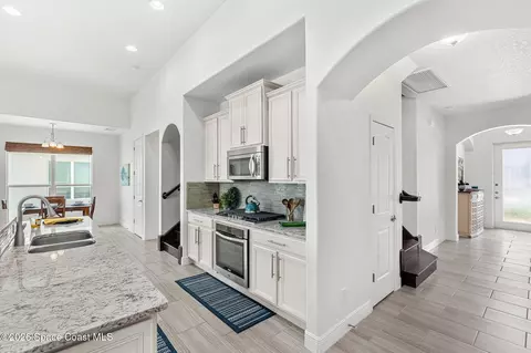 Entry Way - 3579 Poseidon Way, Melbourne, FL 32903 photo 3 of 7