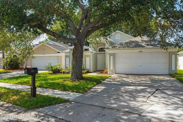 4721 Silver Heron Dr, Melbourne, FL 32934