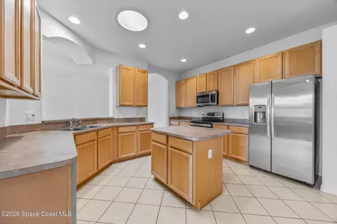 Kitchen - 435 Haley Ct, Melbourne, FL 32940 photo 1 of 5