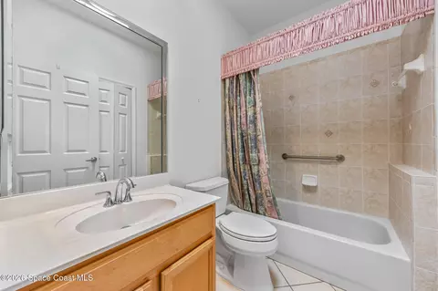 Bath - 435 Haley Ct, Melbourne, FL 32940 photo 4 of 4
