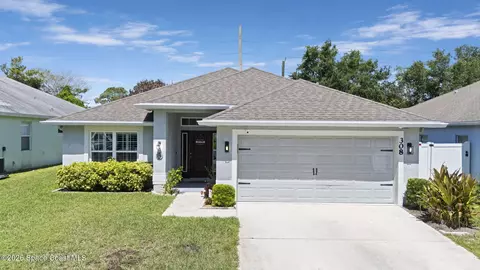 308 Briarcliff Cir, Sebastian, FL 32958