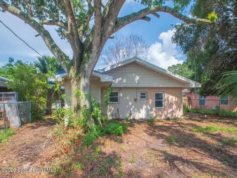 4721 28th Ct, Vero Beach, FL 32967