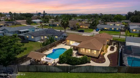 455 Kennebec St, Merritt Island, FL 32952