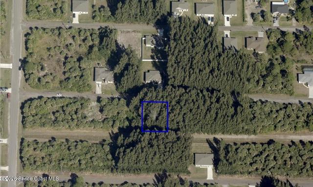 770 Sandpiper St SW, Palm Bay, FL 32908