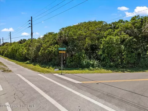 101 Seagrape Rd, Melbourne Beach, FL 32951 photo 5