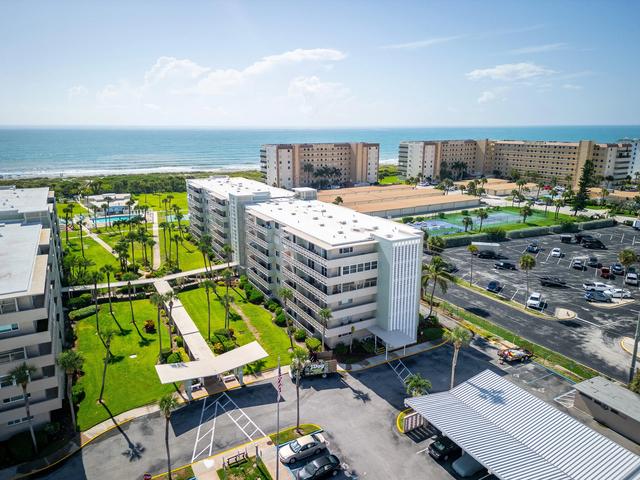 2020 N Atlantic Ave #209, Cocoa Beach, FL 32931
