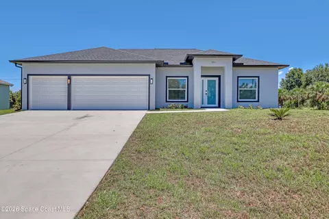 601 Yardley St SW, Palm Bay, FL 32908