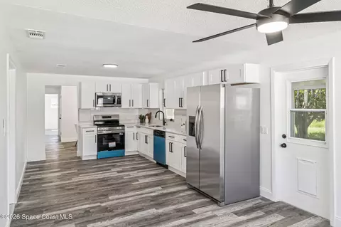 Kitchen - 903 Jefferson Rd, Rockledge, FL 32955 photo 1 of 2