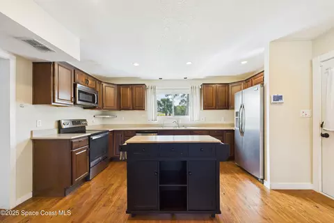 Kitchen - 3435 Huggins Dr, Malabar, FL 32950 photo 2 of 2
