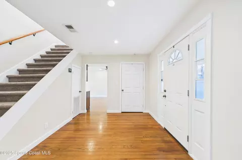 Entry Way - 3435 Huggins Dr, Malabar, FL 32950 photo 2 of 3