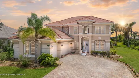 6476 Arroyo Dr, Melbourne, FL 32940