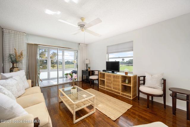 40 Vista Gardens Trl #201, Vero Beach, FL 32962