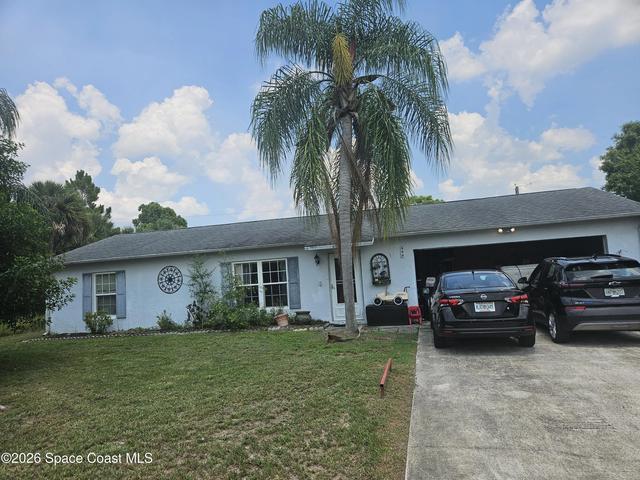 689 Caballero Ave SE, Palm Bay, FL 32909