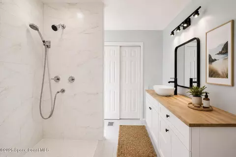 948 Cashew Cir, Barefoot Bay, FL 32976 photo 8