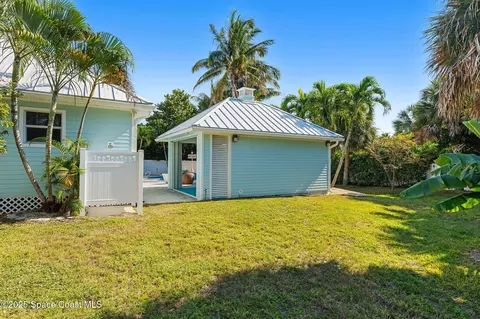 Exterior - 133 Windemere Pl, Melbourne Beach, FL 32951 photo 10 of 13