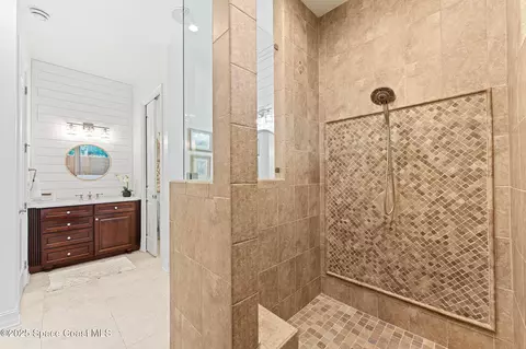 Bath - 133 Windemere Pl, Melbourne Beach, FL 32951 photo 2 of 7