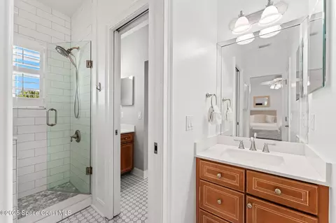 Bath - 133 Windemere Pl, Melbourne Beach, FL 32951 photo 6 of 7
