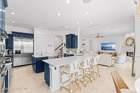 Kitchen - 133 Windemere Pl, Melbourne Beach, FL 32951 photo 4 of 5