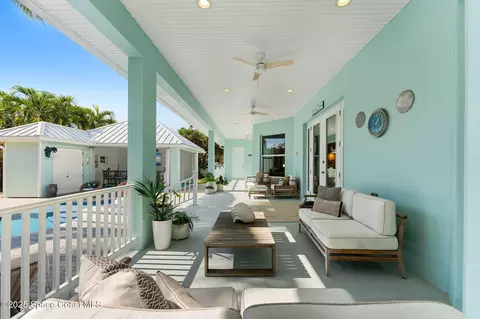 Exterior - 133 Windemere Pl, Melbourne Beach, FL 32951 photo 3 of 13