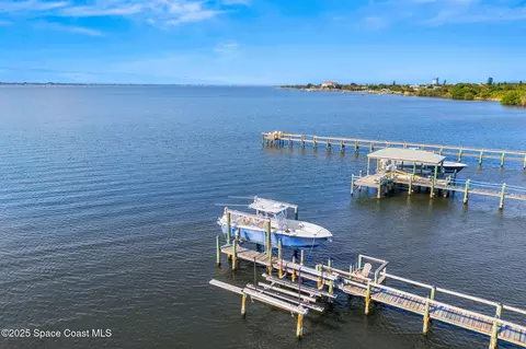 View/Area - 133 Windemere Pl, Melbourne Beach, FL 32951 photo 2 of 10